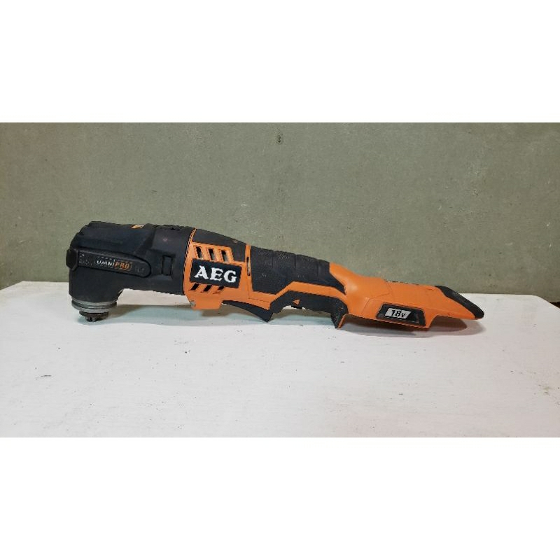 cắt rung AEG 18v