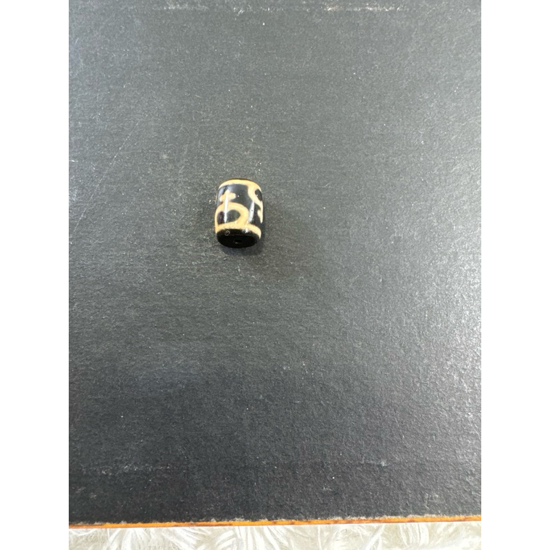 dzi bảo bình Tây Tạng