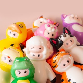 Quà tặng đồ chơi nắn bóp