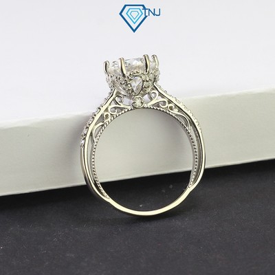 Nhẫn nữ bạc đính full Moissanite viên chủ 8 ly xi kim sang trọng, hoa văn tinh tế kèm thẻ tra cứu cao cấp NNM0040 - TNJ