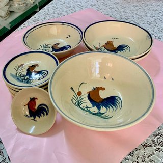 CHÉN NƯỚC CHẤM VẼ HÌNH CON GÀ TRỐNG