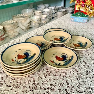 CHÉN NƯỚC CHẤM VẼ HÌNH CON GÀ TRỐNG