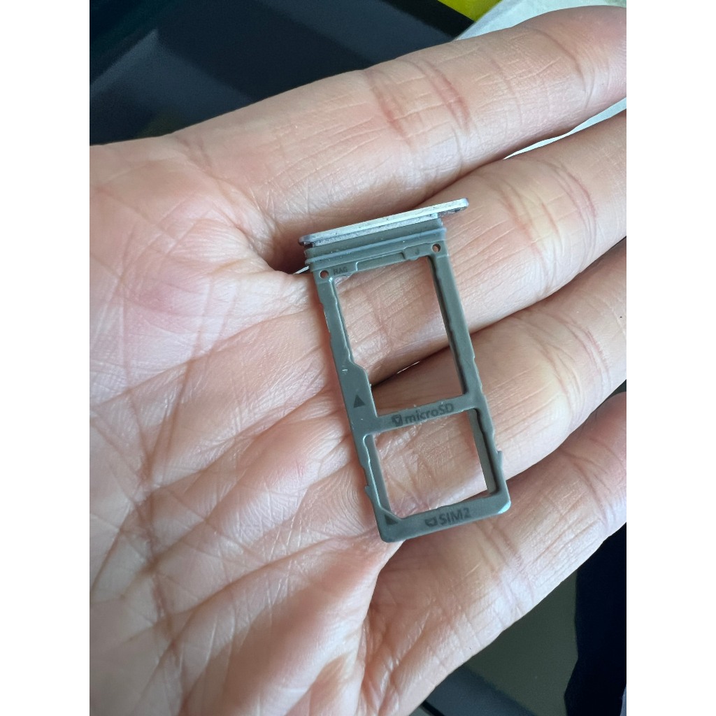 Khay sim dành cho điện thoại  A730F .Zin bóc máy