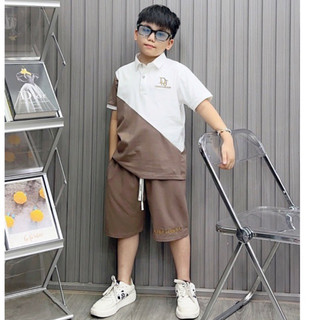 Bộ bé cổ trụ lịch lãm