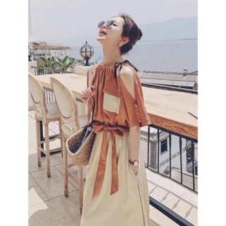 Đâm midi khoét vai cột eo
