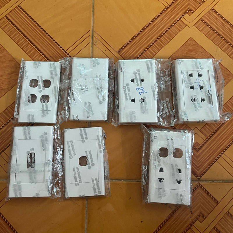 Mặt ổ cắm điện âm tường Sino, công tắc 1 chiều Sino dòng S18