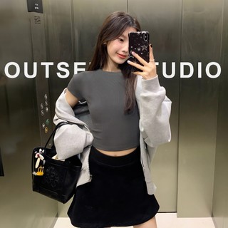 Áo thun nữ Croptop cổ tròn form ôm baby tee vải thun gân NU249