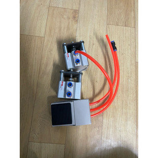 Máy đột dập che lỗ cam, lỗ vít ,. Máy dập nẹp, máy dập chỉ, máy dập nẹp nhựa