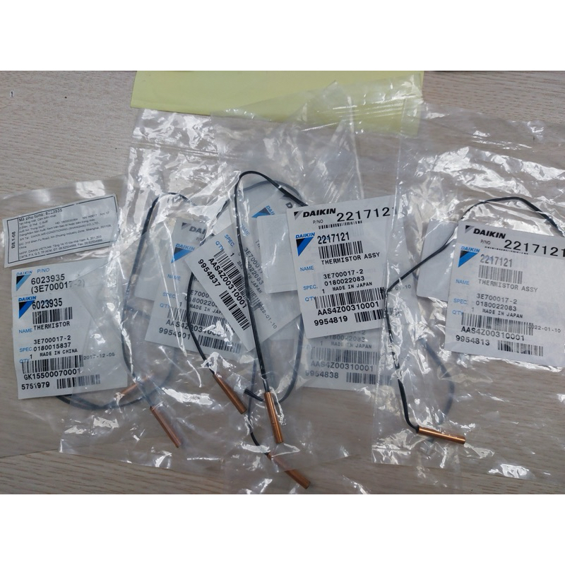 CẢM BIẾN DÀN LẠNH FTKC25QVMV/ FTXM25QVMA / FTXP225PC-W