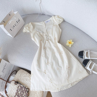 ĐẦM MIDI NUDE CỔ TIM NÚT BỌC