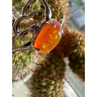 Nhẫn bạc Opal