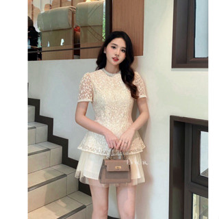 Set ren Hera áo kiểu ren dáng peplum phối quấn váy lưới Herchic