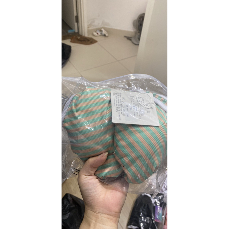 Bộ đồ bơi , bikini liền thân sát nách xanh kẻ thời trang QCCC (có sẵn) | BigBuy360 - bigbuy360.vn