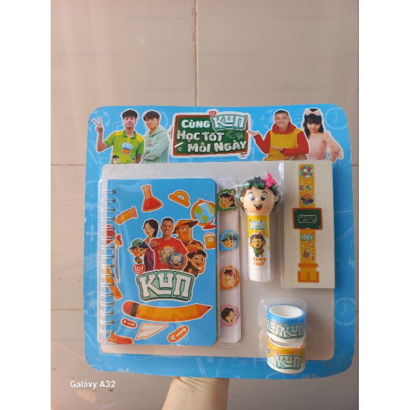 bộ dụng cụ học tập Kun