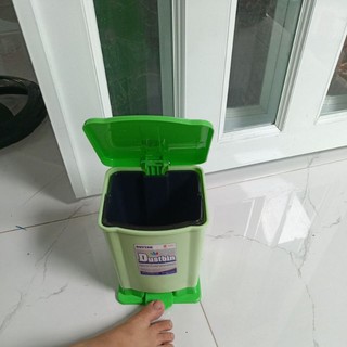 Thùng rác đạp mini Duy Tân