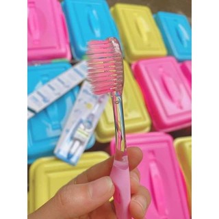 Bàn Chải Đánh Răng Hàn Quốc NO126 (Giao Mầu Ngẫu Nhiên)