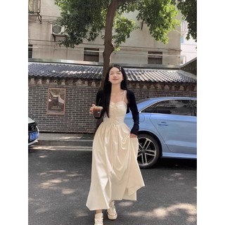 (ORDER) Váy hai dây màu trắng đan dây ngực eo xòe dài rộng kiểu Pháp+ Áo cardigan màu đen điêu đà mùa hè hàng QC cao cấp