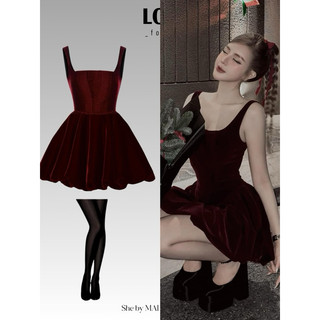 Váy nhung dáng corset khoá lưng mai phương bùi tag 2 tem ( sẵn hàng - có ảnh thật)
