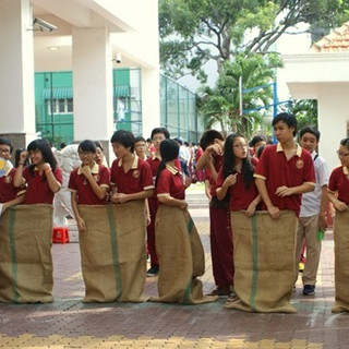 Nhảy bao bố trò chơi vận động hè thú vị, bao bố đựng đồ