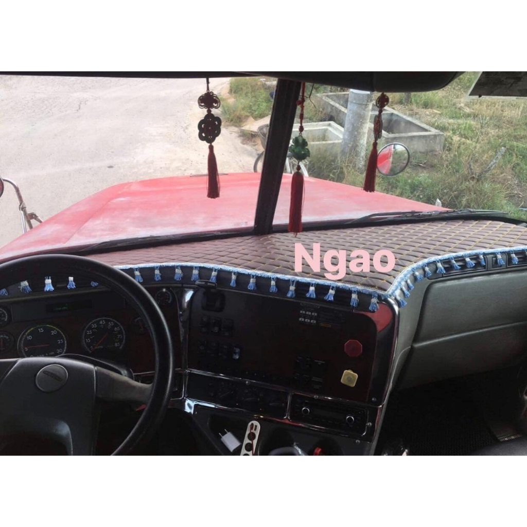 Thảm táp lô xe MAXXFORE, FREIGHLINER chất liệu da 5d, 6d