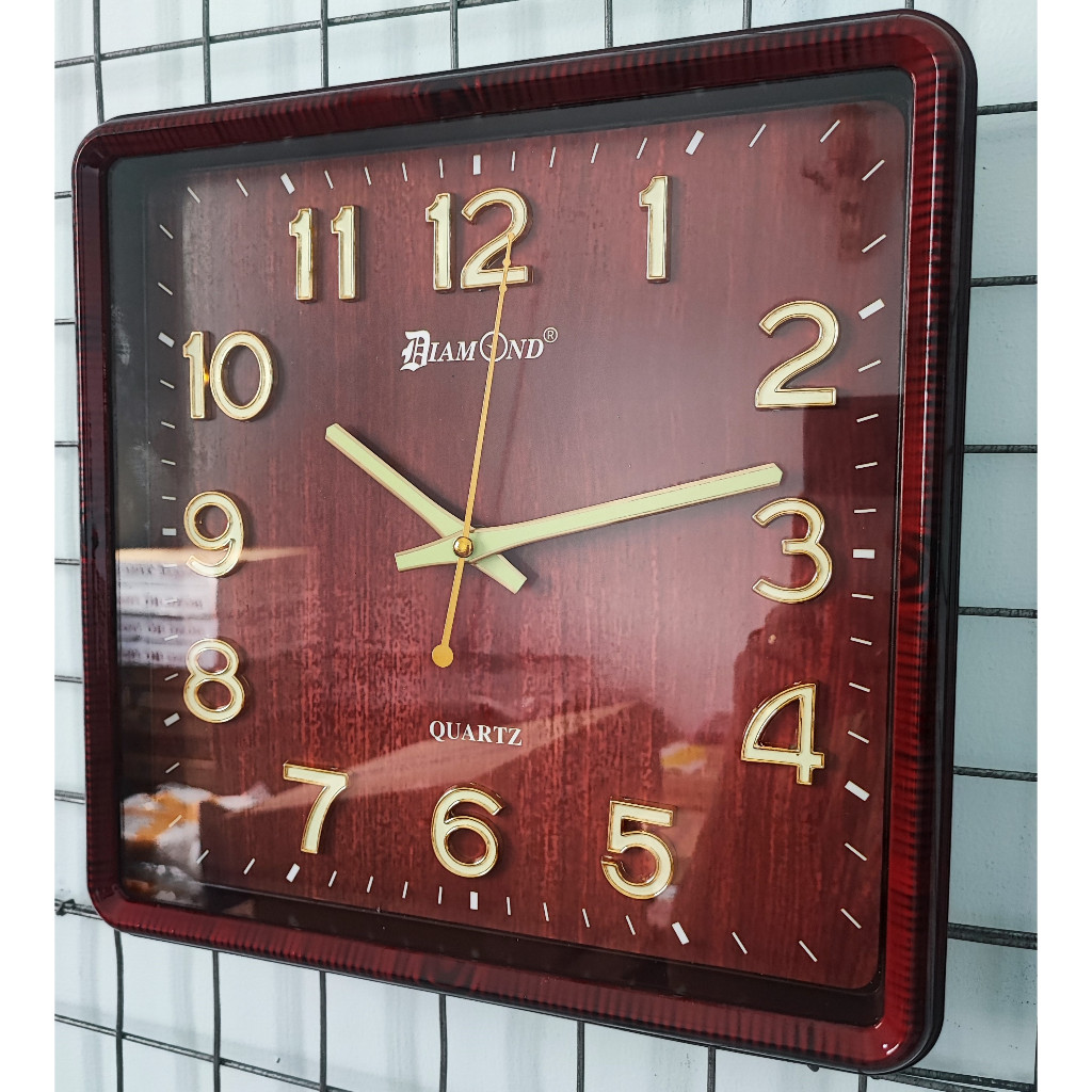 [HCM Hỏa Tốc] Đồng hồ treo tường 31cm số dạ quang kim trôi máy tốt bảo hành 12 tháng đổi mới - D46N