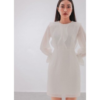 Sora Dress - White : Đầm dự tiệc màu trắng, phối bèo tay loe, sang trọng
