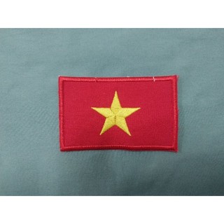Cờ Việt Nam thêu