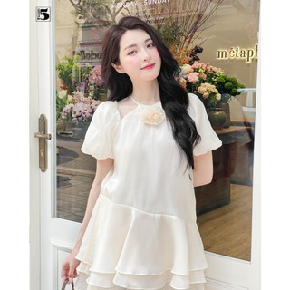 Áo kiểu nữ Twentyfive cổ yếm đính hoa tay bồng và quần giả váy voan tơ AH18+CH09