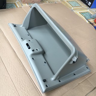 Nắp cốp phụ Innova, hiệu Toyota(55550-0K020-E0) (Cái)