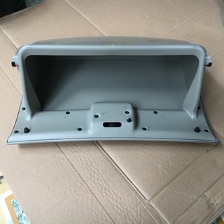 Nắp cốp phụ Innova, hiệu Toyota(55550-0K020-E0) (Cái)
