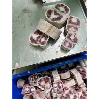 Đuôi bò cắt khúc 1kg