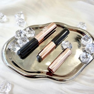 Cọ Son Môi Feather B Silicon