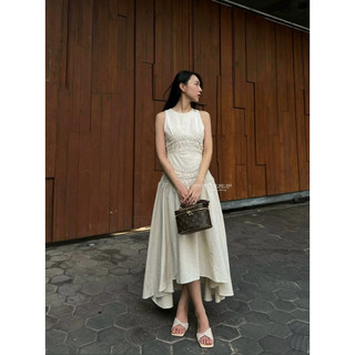 𝐎𝐩𝐚𝐥 𝐝𝐫𝐞𝐬𝐬 - đầm sát nách linen nhún thân