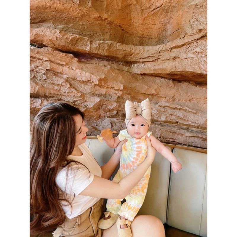 Jumpsuit sát nách cho bé