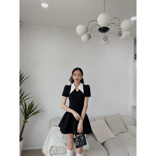 Váy cổ nhọn hàng cúc 682