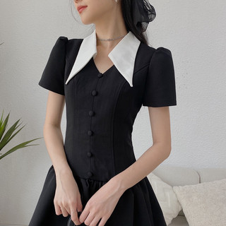 Váy cổ nhọn hàng cúc 682