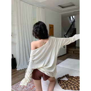 Áo Thun Tay Dài Oversize Đính Nơ Trơn
