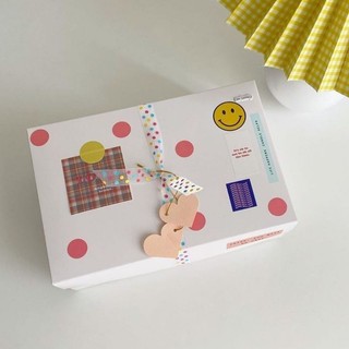 Box card NewJeans