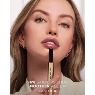 Son bóng Hourglass Phantom Volumizing Glossy Lip Balm