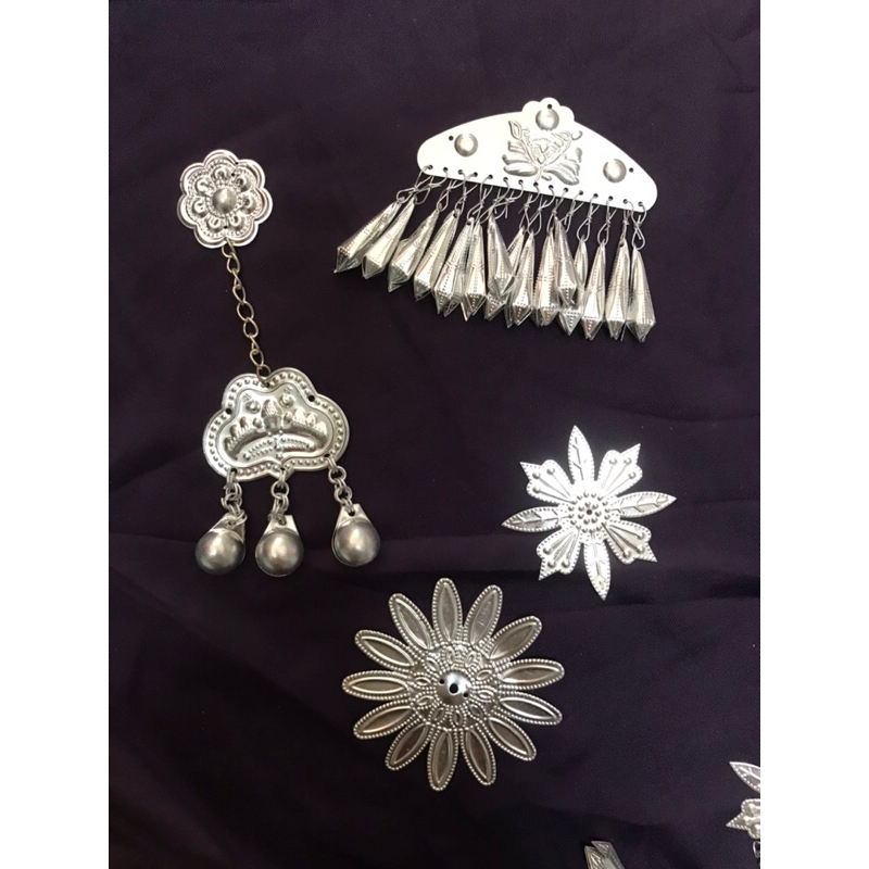 Phụ Kiện Miêu Cương