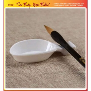 Muỗng nhựa đa năng vừa dựng mực vừa làm gác bút thư pháp họa phẩm giá rẻ