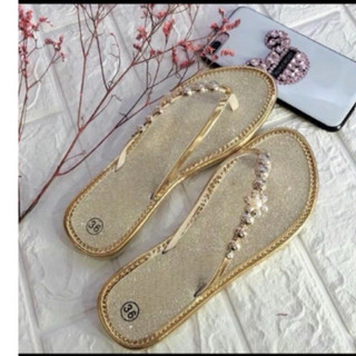 Dép kẹp sỏ ngón kẹp kiêm tuyến xoàn nữ dễ thương mang lên chân bao đẹp