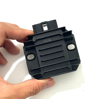 Sạc độ hce chân đen siêu mạnh cho xe honda wave dream xe 50cc chân đen