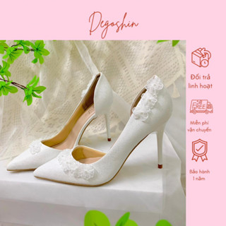  Giày cưới cao gót hở eo 7p và 9p đính hoa Ban Trắng chất da nhủ Kim tuyến lấp lánh thiết kế bởi Degoshin. 