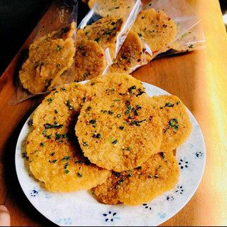 Cơm cháy mắm hành (gói 3 miếng)