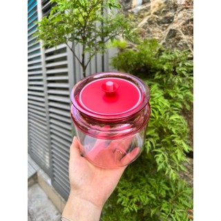 Hộp bảo quản thực phẩm 900ml, nhãn hàng Tupperware, thiết kế nắp đậy độc đáo