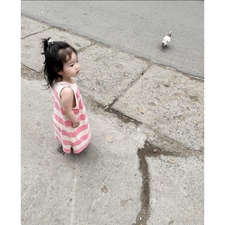 Váy kẻ hồng cho bé
