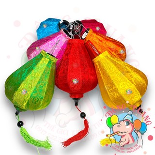 Lồng đèn Hội An vải gấm dáng tỏi ngược