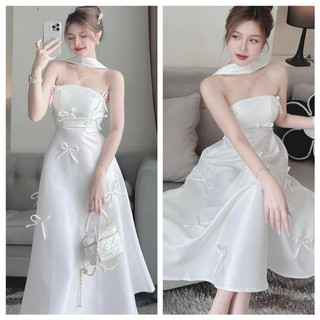 đầm cổ yếm cup ngực đính nơ