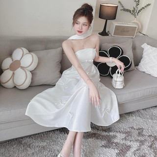đầm cổ yếm cup ngực đính nơ